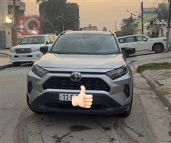 تۆیۆتا ڕاڤ 4